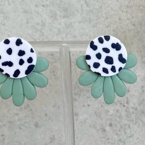 speckled stud earring with a mint fan